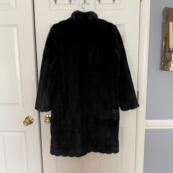 Fabulous Furs Black Faux Fur Coat Women's Size Small (36" Long)–Winter Outerwear - Picture 4 of 10